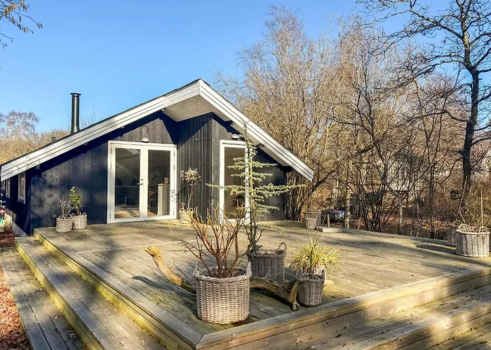 Stunning In Aakirkeby With Wifi * Akirkeby